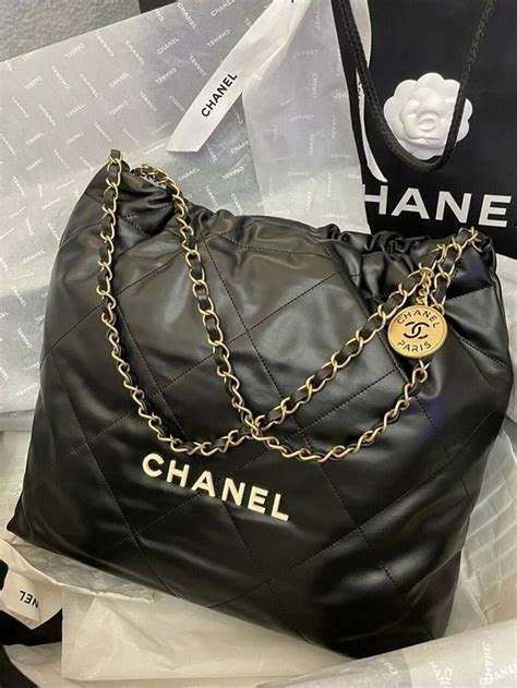 can you buy chanel online.